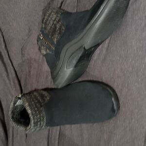 Skechers Black Ankle Boots with Knit Cuff